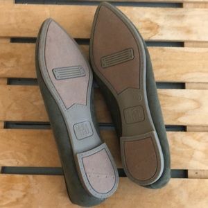 Time and Tru Shoes - Time and Tru olive green pointed flats size 6 Time and Tru Shoes - Time and Tru olive green pointed flats size 6